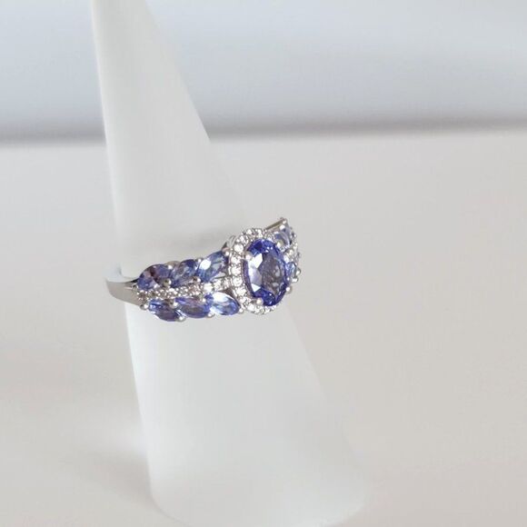 Tanzanite and Zircon Ring Size 5 - Picture 3 of 8